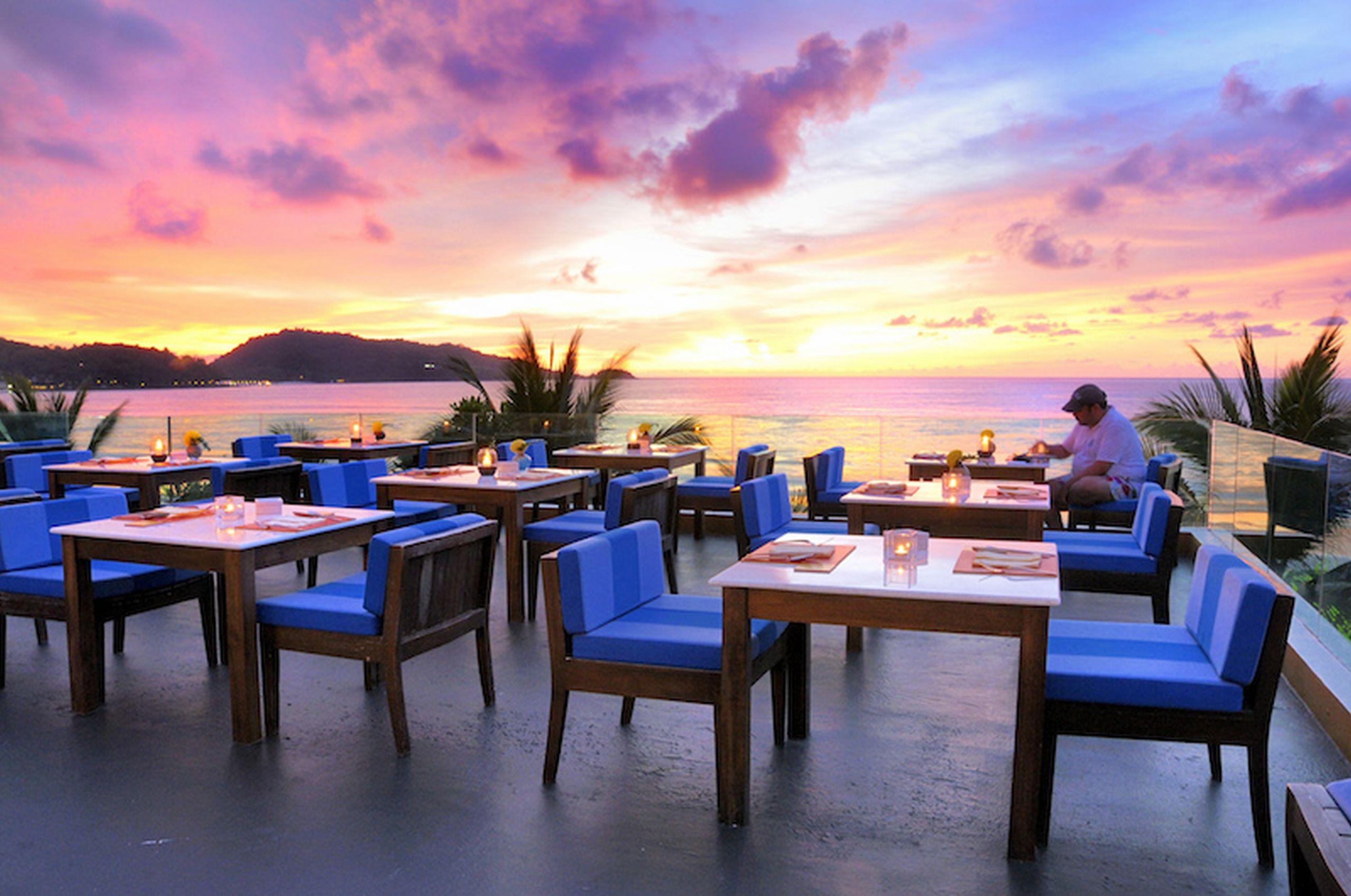 La Flora Resort Patong Restaurang bild