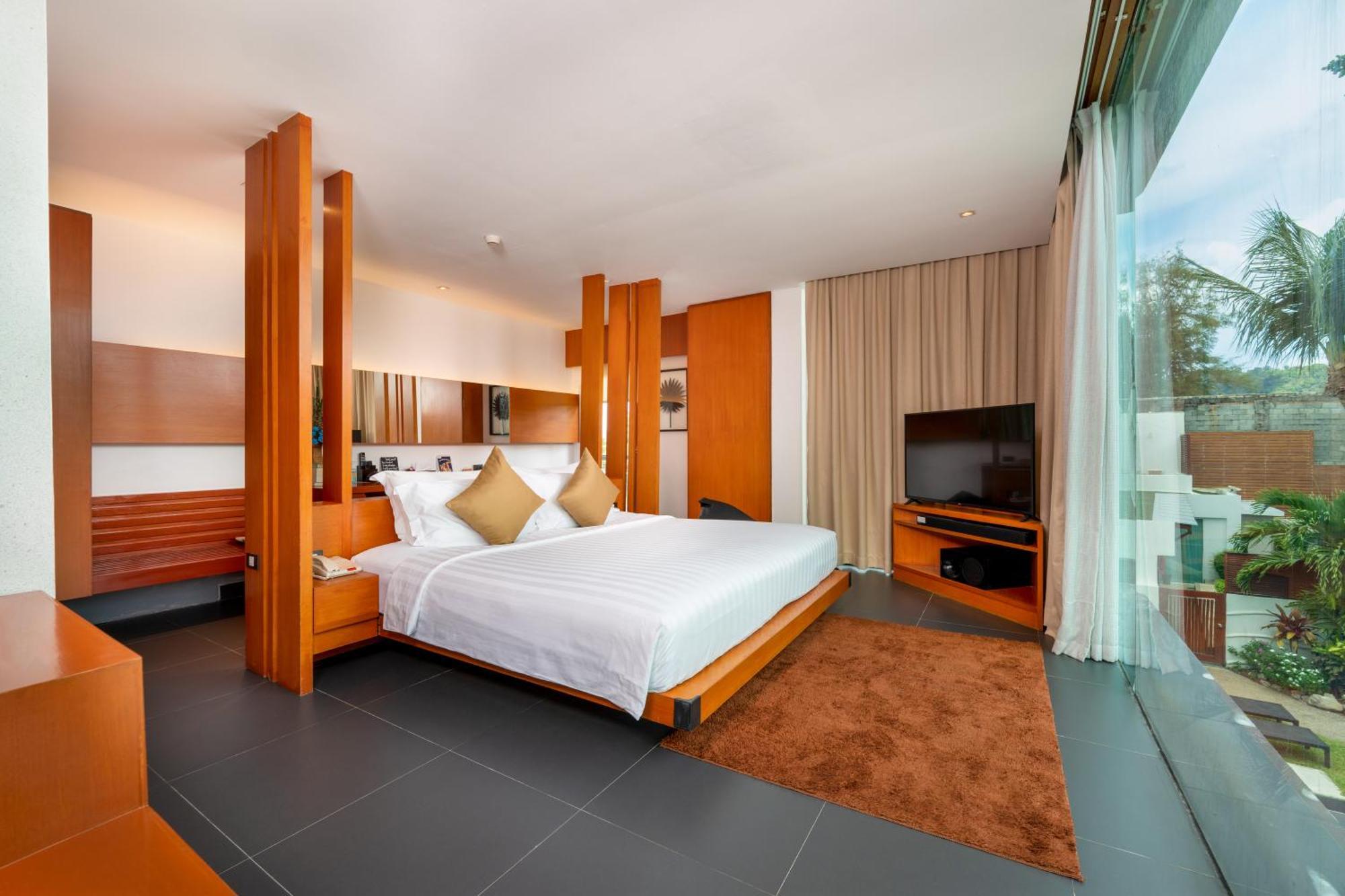 La Flora Resort Patong Exteriör bild