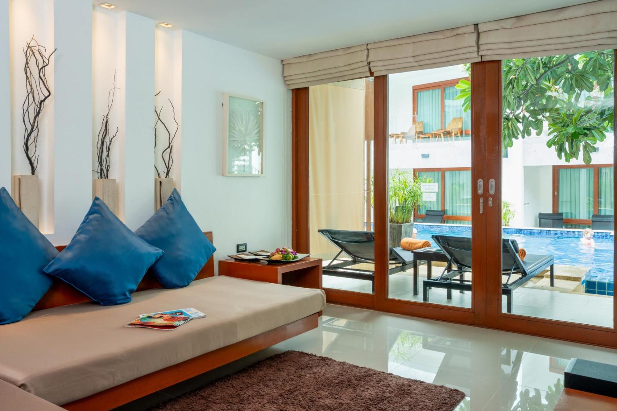 La Flora Resort Patong Exteriör bild