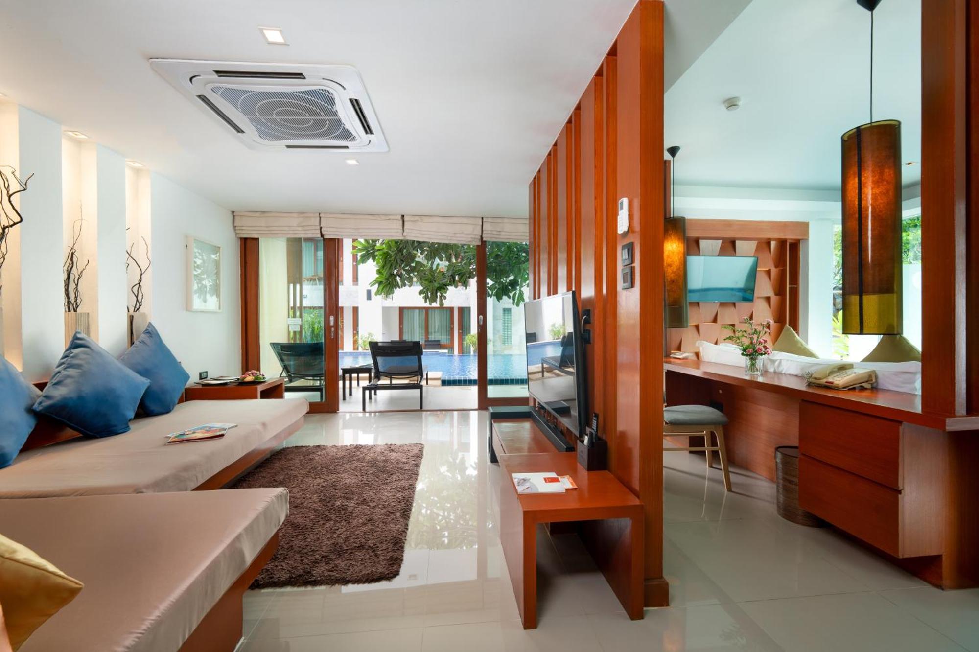 La Flora Resort Patong Exteriör bild