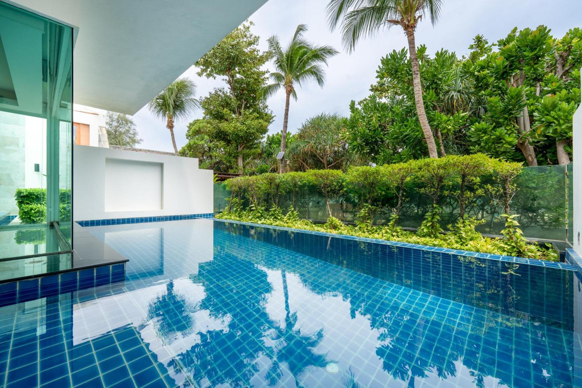 La Flora Resort Patong Exteriör bild