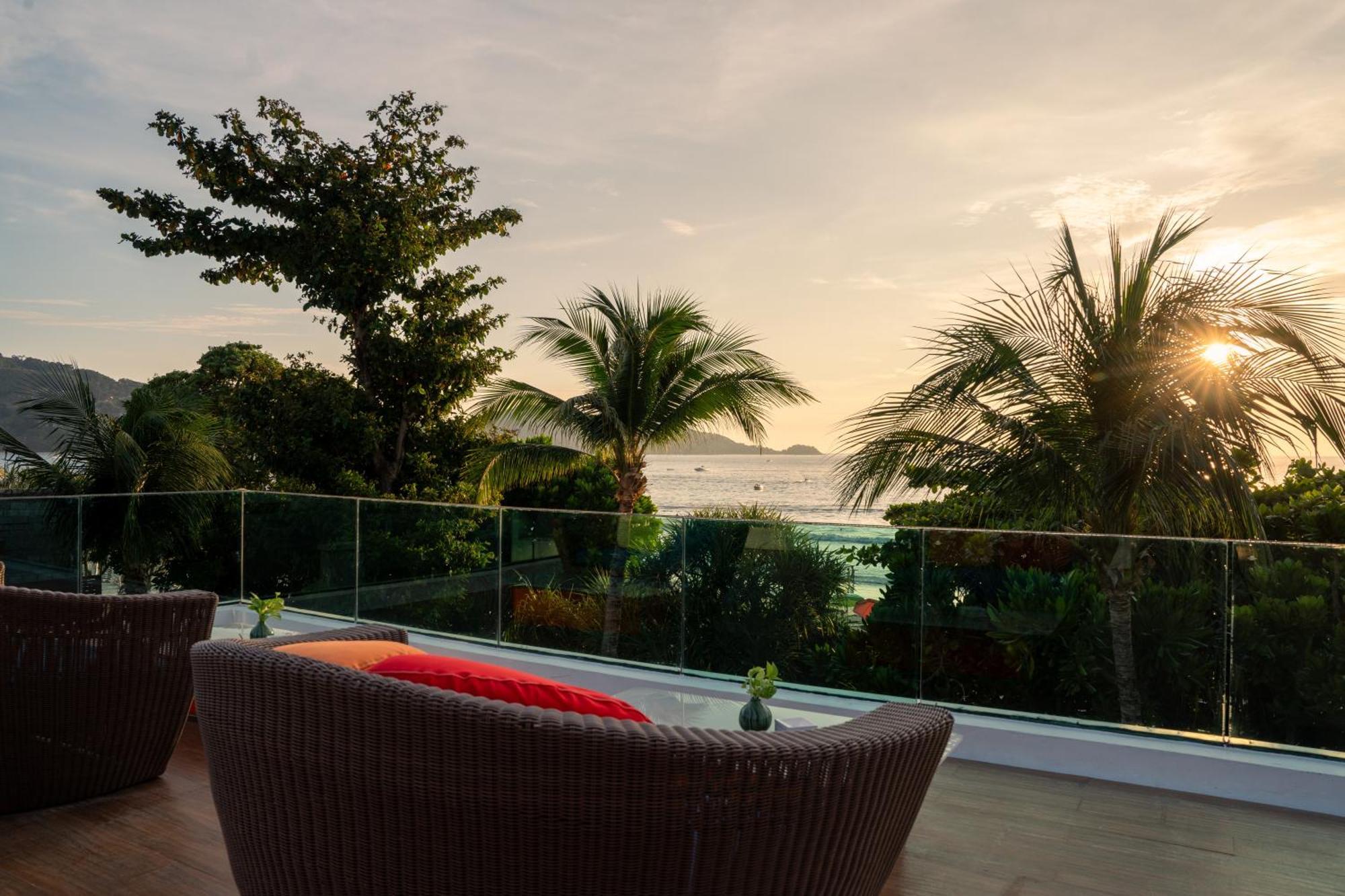 La Flora Resort Patong Exteriör bild